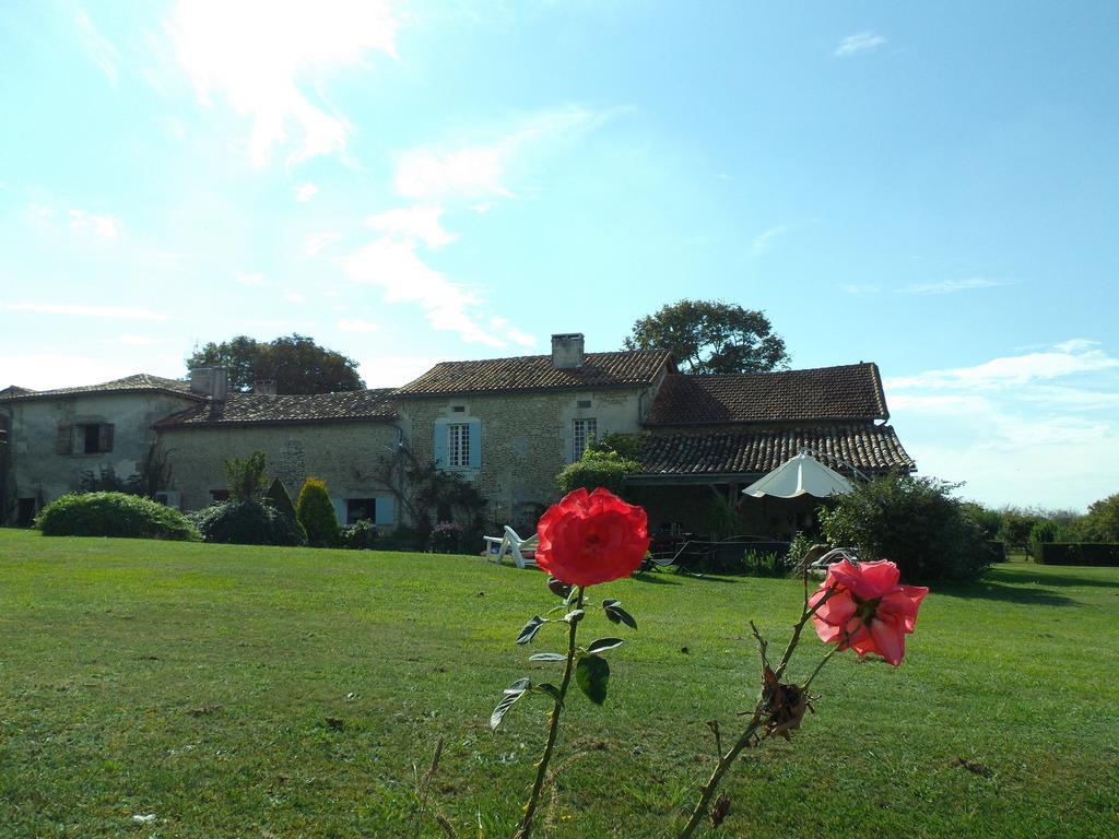 Bed and Breakfast La Lunaire à Verteillac Extérieur photo