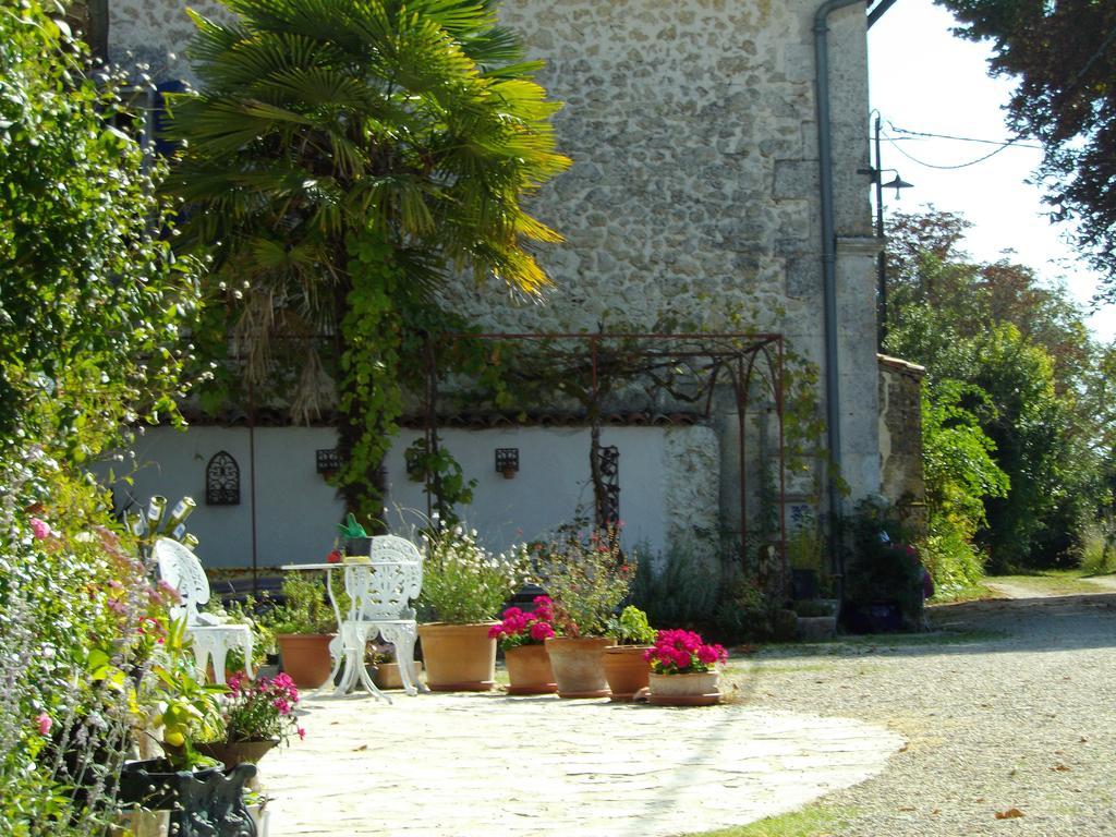 Bed and Breakfast La Lunaire à Verteillac Extérieur photo