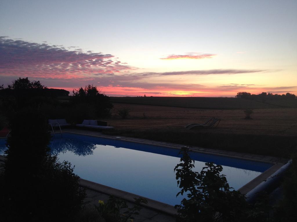 Bed and Breakfast La Lunaire à Verteillac Extérieur photo